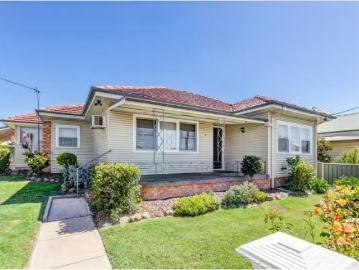 42 Chapman Street, Dungog House for rent Listed by Jemma Wels.