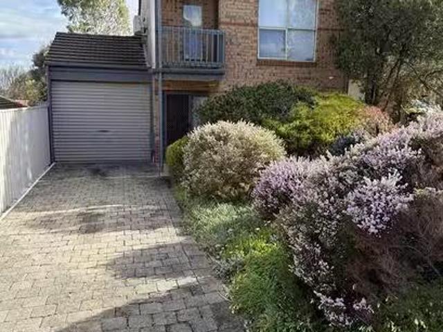 4/2 Chertsey Court, Wynn Vale, SA 5127
