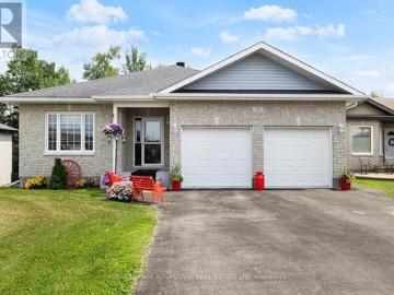 42 Code Crescent, Smiths Falls, ON, K7A 0A9 house for sale | Listing ID X13497 | Royal LePage