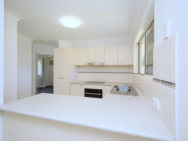 42 Cliffdale StreetBentley Park QLD 4869, Australia