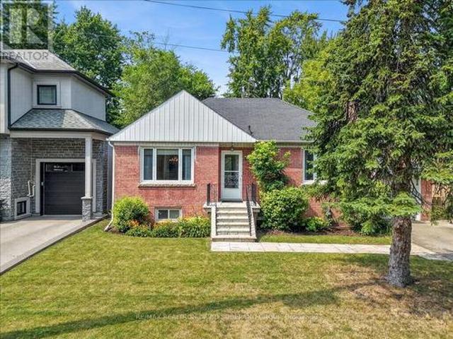 42 De Quincy Boulevard, Toronto, ON, M3H 1Y5 house for sale | Listing ID C13627 | Royal LePage