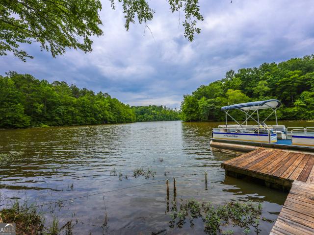 42 Deer Pointe Court