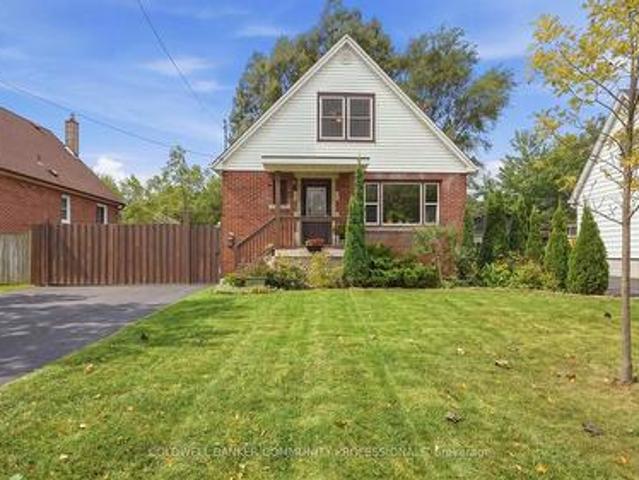 42 Delevan Crescent, Hamilton, ON, L9A 4A7 house for sale | Listing ID X13822 | Royal LePage