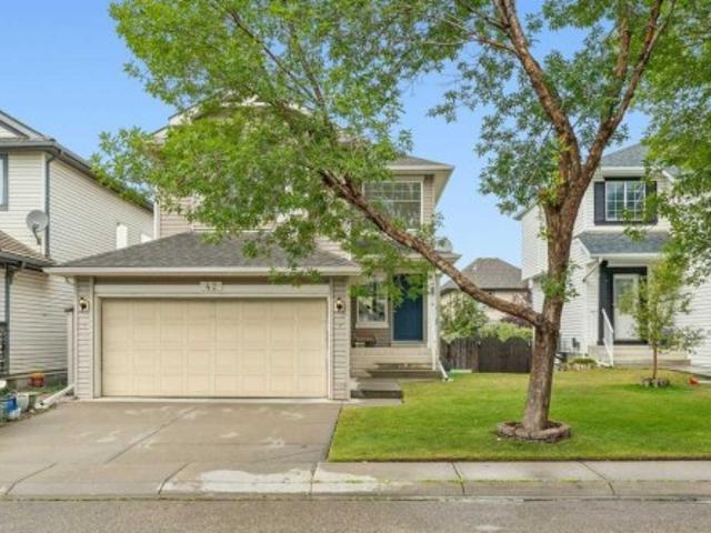 42 Douglas Glen Circle Se, Calgary, AB, T2Z 3T3 house for sale | Listing ID A2336 | Royal LePage