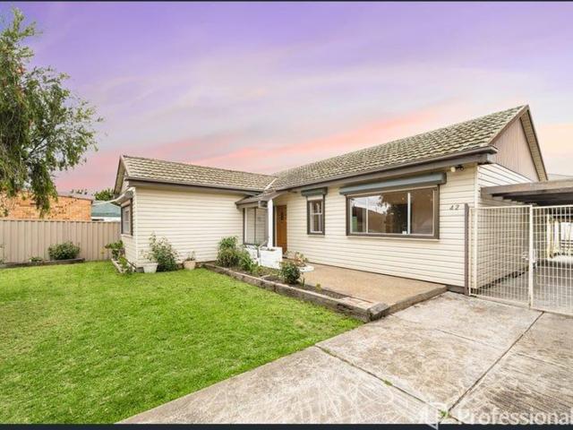 42 Dunedin StreetMaidstone VIC 3012, Australia