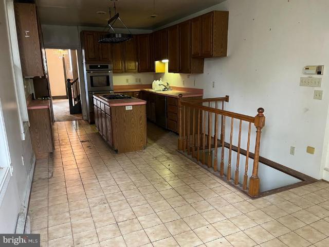 42 E 3Rd Street