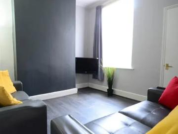 Empress Road L7 Liverpool, Kensington Liverpool, L7, North East Wales, Midlands