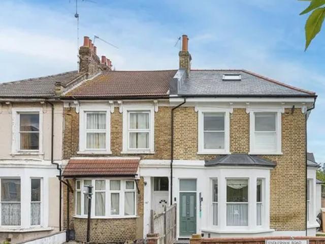 42 Endlesham Road, London, SW12 8JL, United Kingdom | 4 bed house for rent #136959885 | Rentberry