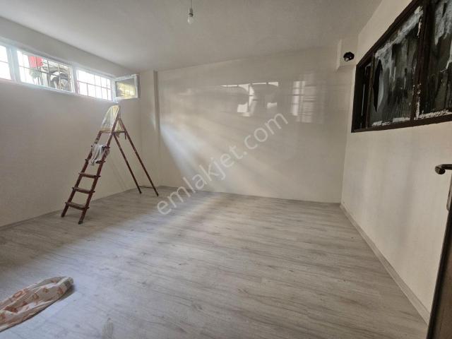 42 Evler Mevkiinde Merkezi Konmda Aileye Uygun 2+1 Kiralık Daire