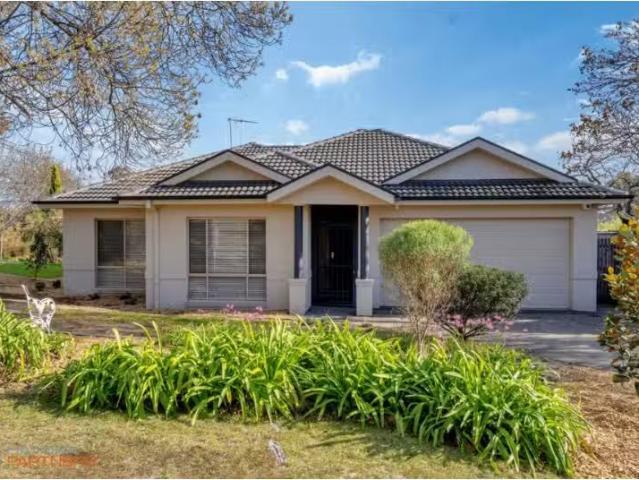 42 Goble Street, Hughes House for rent Listed by Bailey Wilso.