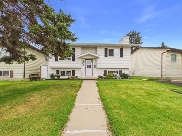 42 Greenham Drive, Red Deer, AB, T4P 2X4 house for sale | Listing ID A2337 | Royal LePage