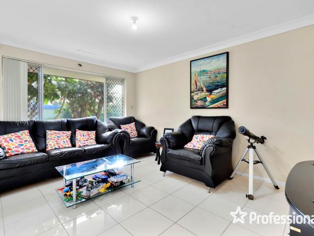 42 Hainsworth AvenueGirrawheen WA 6064, Australia