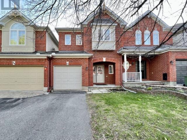 42 Hemlo Crescent Ottawa, ON K2T1C9