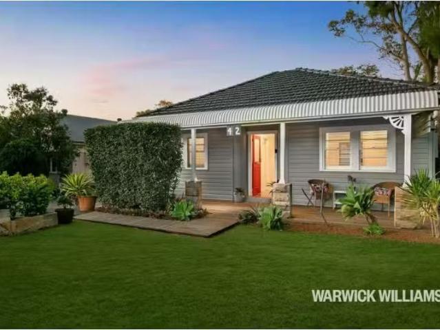 42 Higginbotham Road, Gladesville House for rent Listed by Ju.
