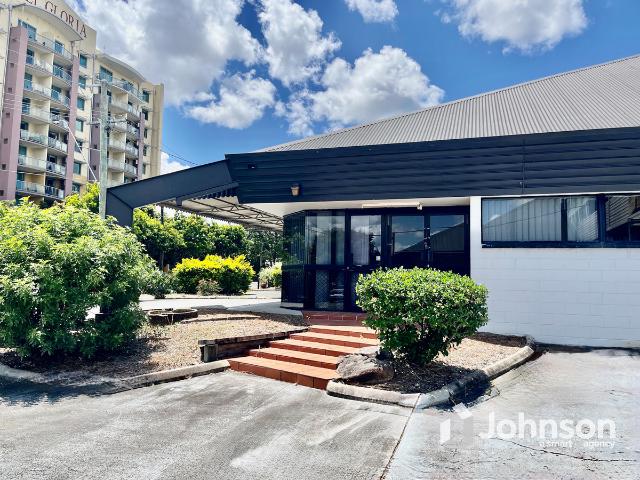 42 Kashmir Circuit, Greenbank