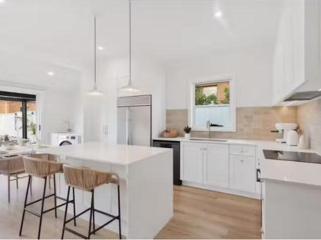 42 Kembla Street, Port Kembla House for rent Listed by Jake M.