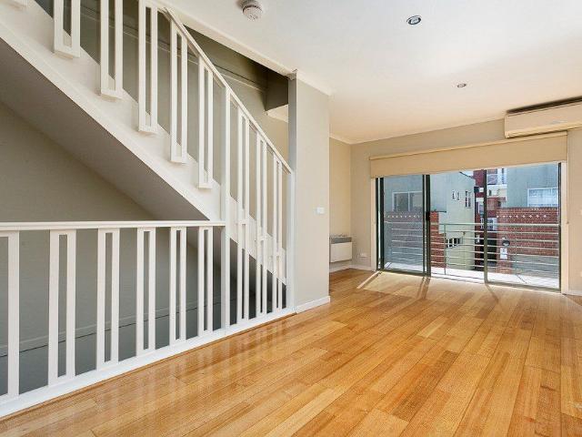 42 Kynoch Lane, Maribyrnong VIC 3032