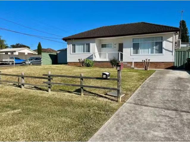 42 Love Street, Blacktown House for rent Listed by Rayan Tirm.