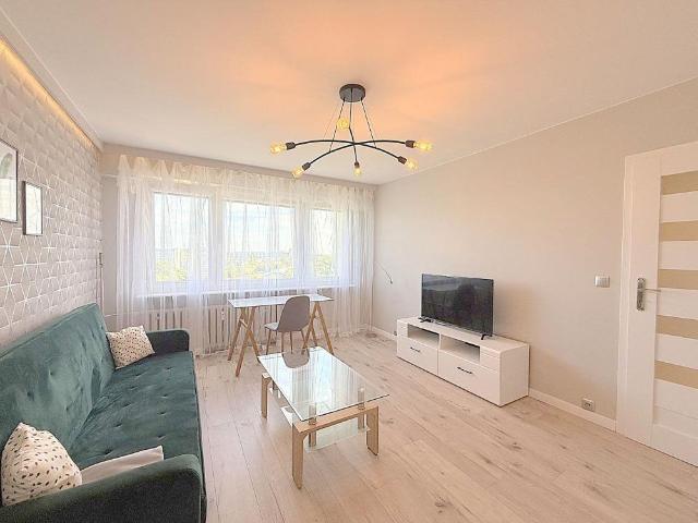 42 m² 2 pokoje z panoramicznym widokiem i pełnym wyposażeniem