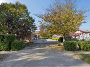 4/2 Mcintosh Street, Queanbeyan NSW 2620 Townhouse For Rent | Domain