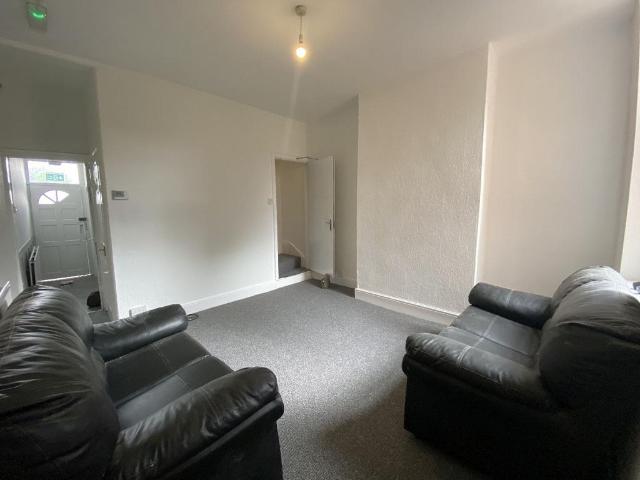 42 Manilla Road, Stirchley, B29 7PY, United Kingdom | Room for rent #113250538 | Rentberry