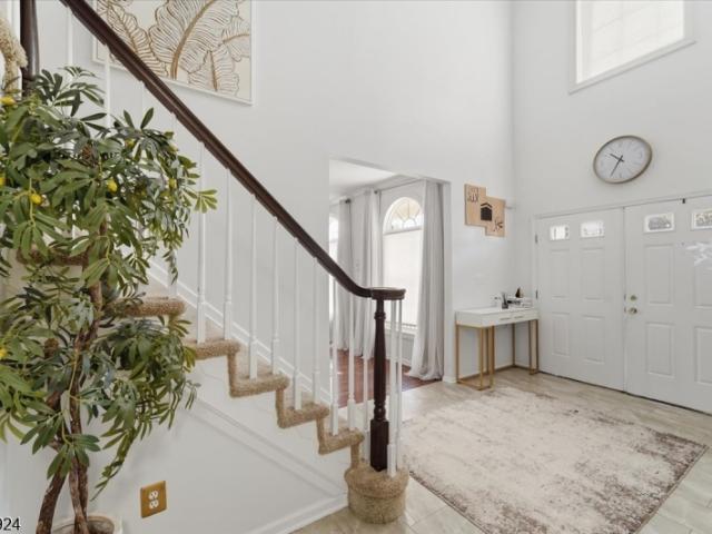 42 Margaret Dr