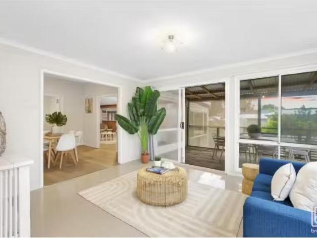42 Marks Road, GOROKAN House for rent Listed by Craig Andrews.
