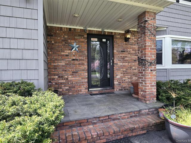 42 Morris Avenue