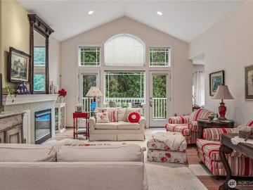 42 Nantucket Place