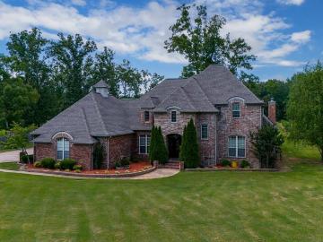 42 Oakwood Drive