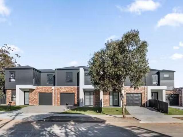 42 Oak Avenue, Clovelly Park, SA 5042