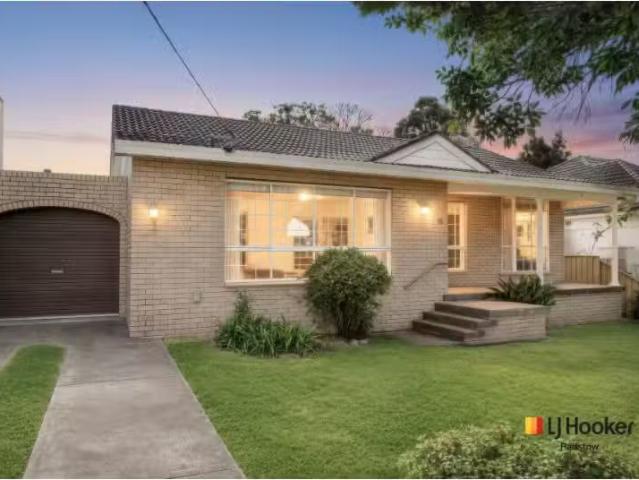42 Parmal Avenue, Padstow House for rent Listed by Ava Arena.
