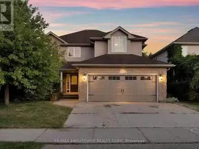 42 Pearwood Court, Kitchener, ON, N2P 2L1 house for sale Li.