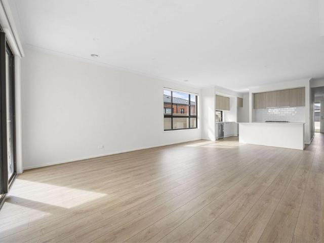 42 Picasso Street, Winter Valley