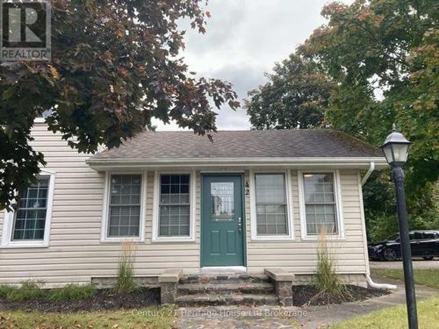 42 Potters Road N, Tillsonburg, ON, N4G 2G8 house for lease | Listing ID X12964 | Royal LePage