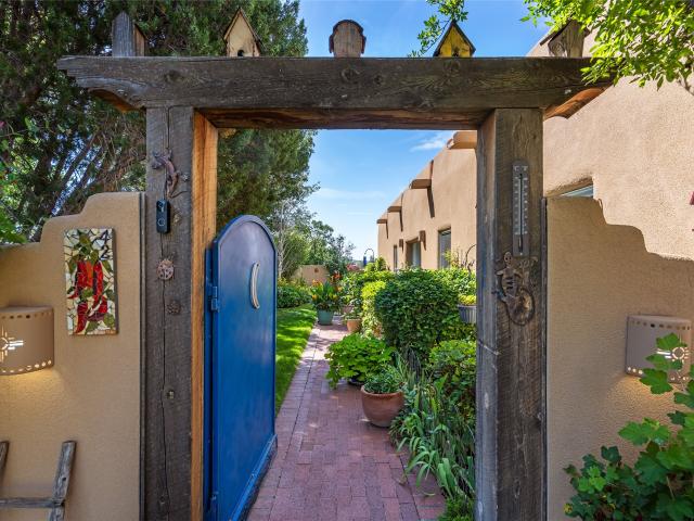 42 Private Drive 1613B