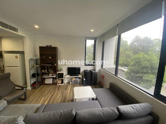 42 Rosebery avenue Rosebery, Sydney