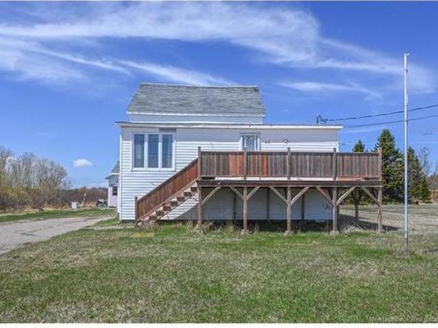 42 Rue Ferron St, Cap Bateau, NB, E8T 3E4 house for sale | Listing ID NB126885 | Royal LePage