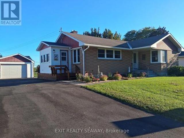 42 Santa Cruz Drive, South Stormont, ON, K0C 1M0 house for sale | Listing ID X13819 | Royal LePage