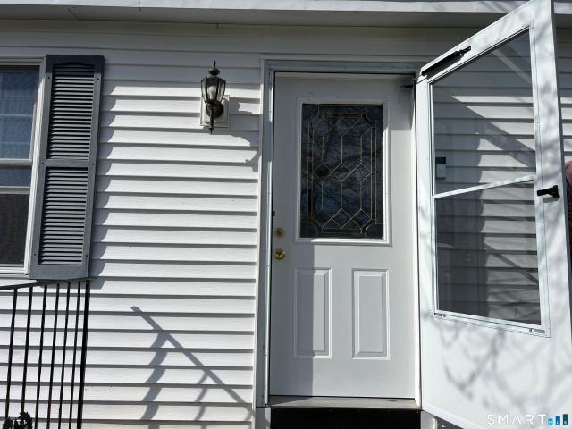42 Sandy Dr, Bristol, CT 06010 | MLS #24169