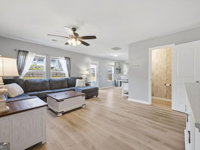42 Southfork Drive SW
