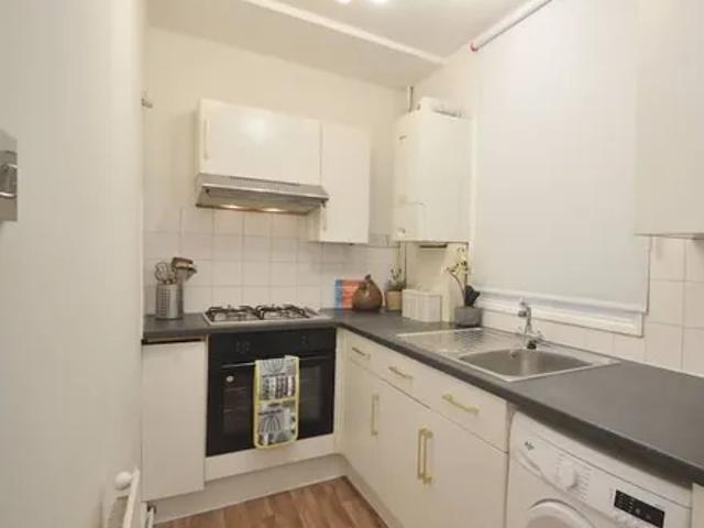 42a Glenrosa St | Studio apartment for rent #165117793 | Rentberry