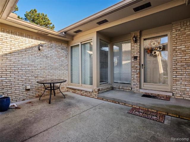 43043 W Kirkwood Drive