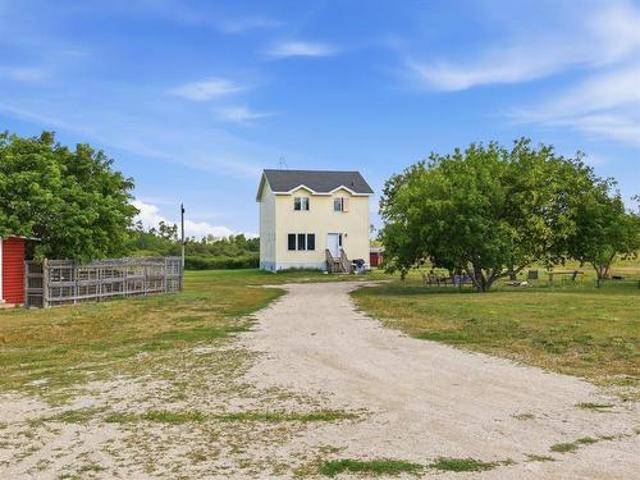 43043 Pr 501 Highway, St Genevieve, MB, R5J 0B1 house for sale | Listing ID 202619 | Royal LePage