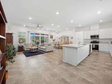 4305 Minori Court 3