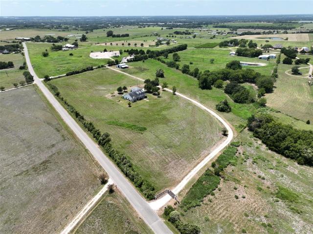 4305 Boggy Creek Road