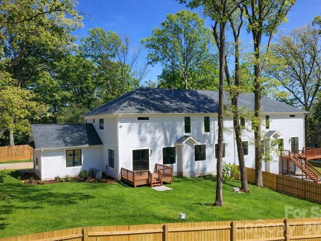 4300 Tangle Dr, Charlotte, NC 28211 | MLS #4366