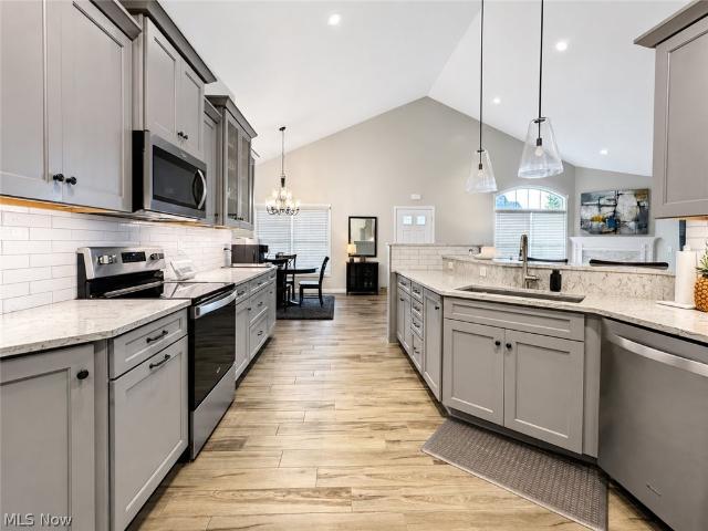 4300 Westford Place 10B