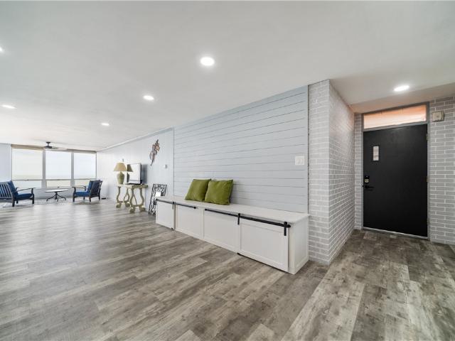 4302 Ocean Drive 71