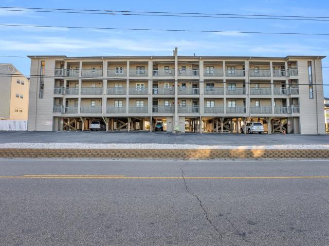 4303 N Ocean Blvd. D3